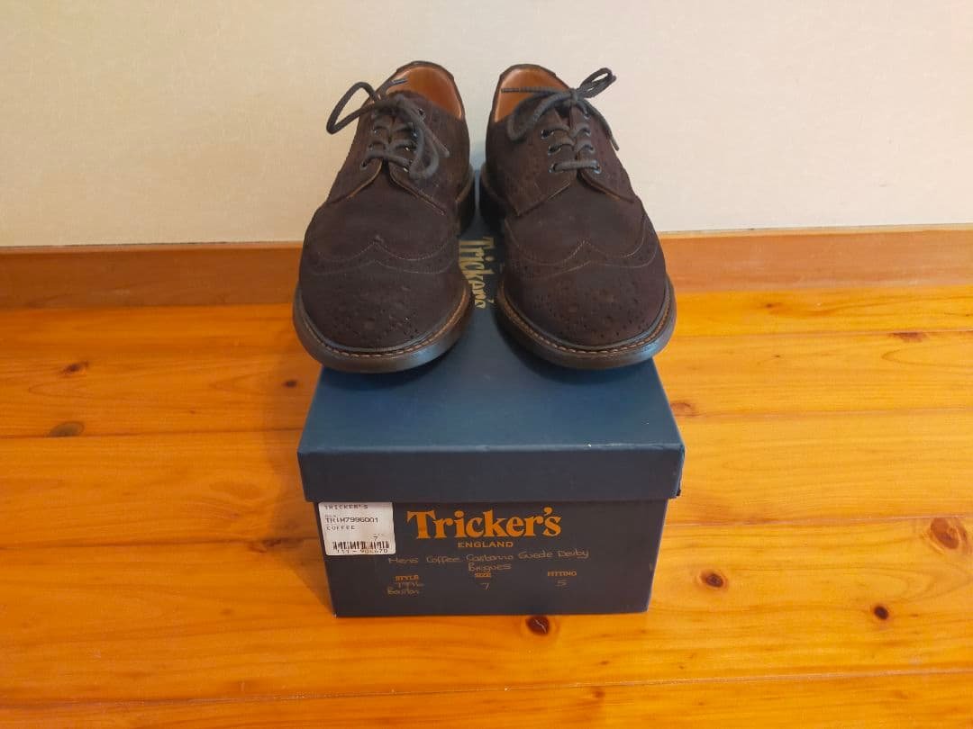 Tricker's バートン　スエードウィングチップ　7-5 トリッカーズ バートン|BOURTON ACORN ウィングチップ メンズ